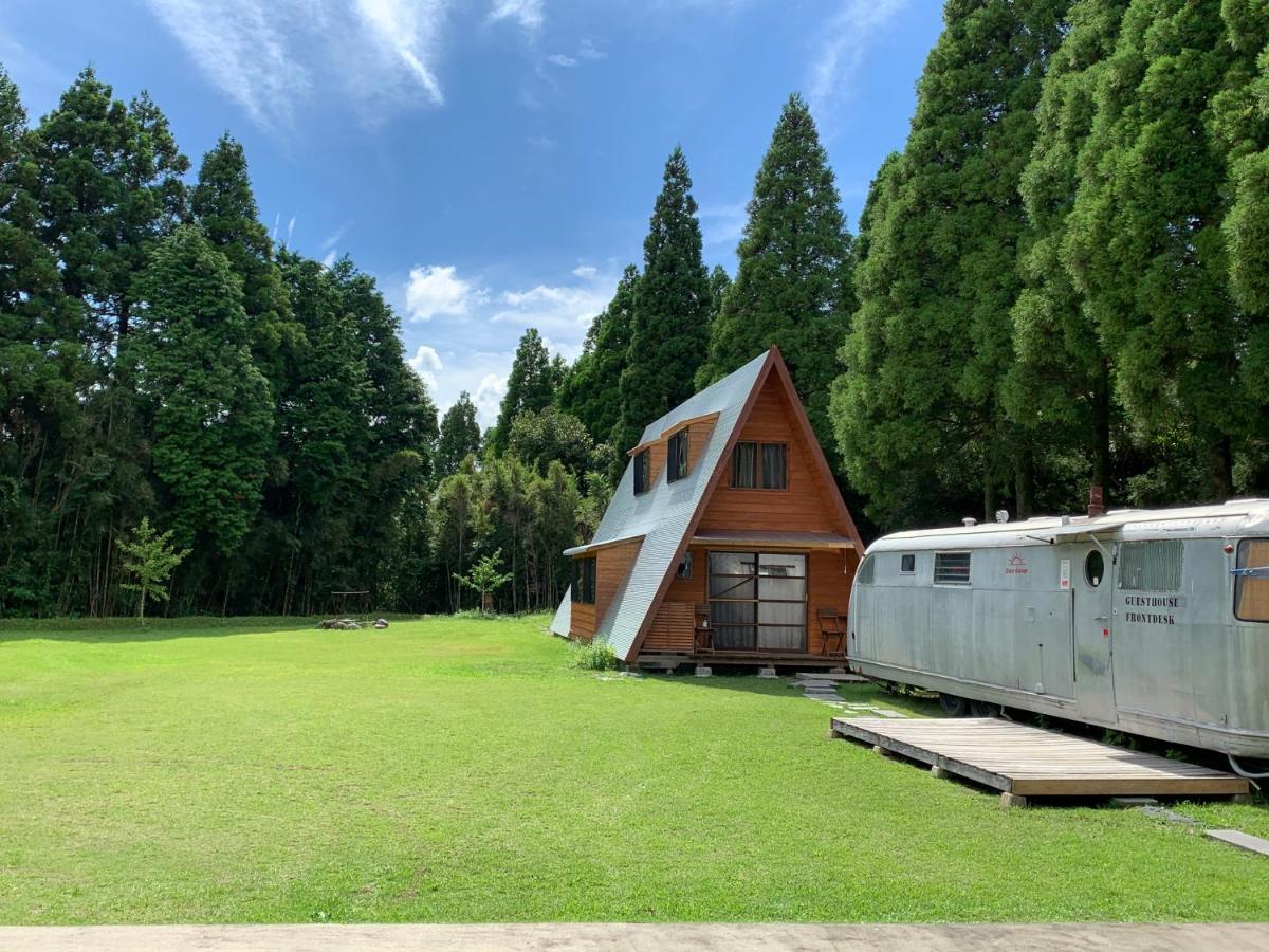Guesthouse Coco Garage Kirishima Exteriör bild
