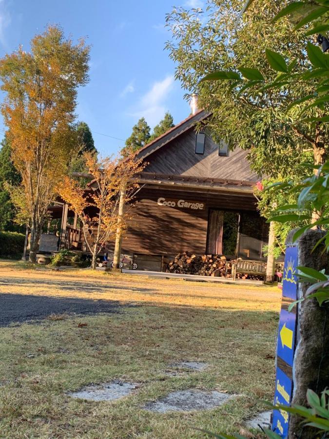 Guesthouse Coco Garage Kirishima Exteriör bild