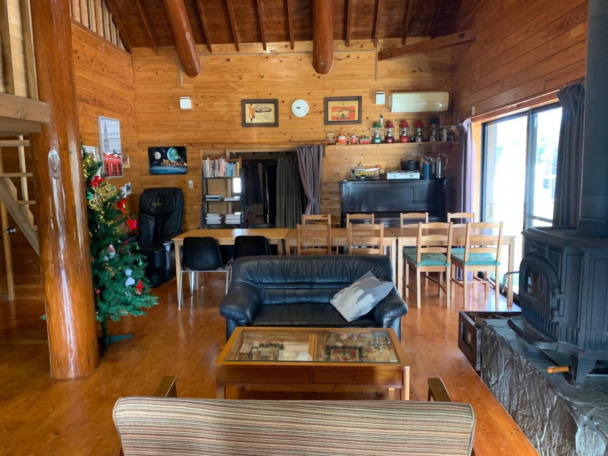 Guesthouse Coco Garage Kirishima Exteriör bild