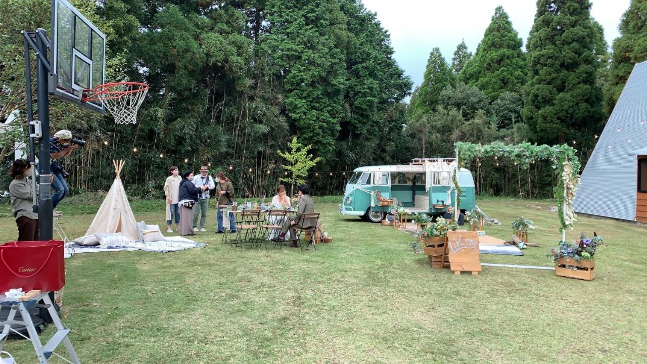 Guesthouse Coco Garage Kirishima Exteriör bild