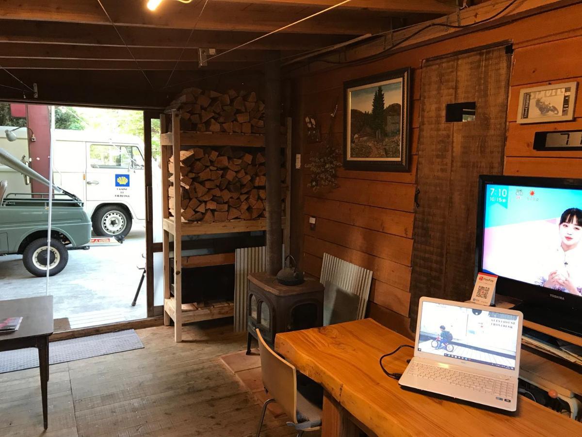 Guesthouse Coco Garage Kirishima Exteriör bild