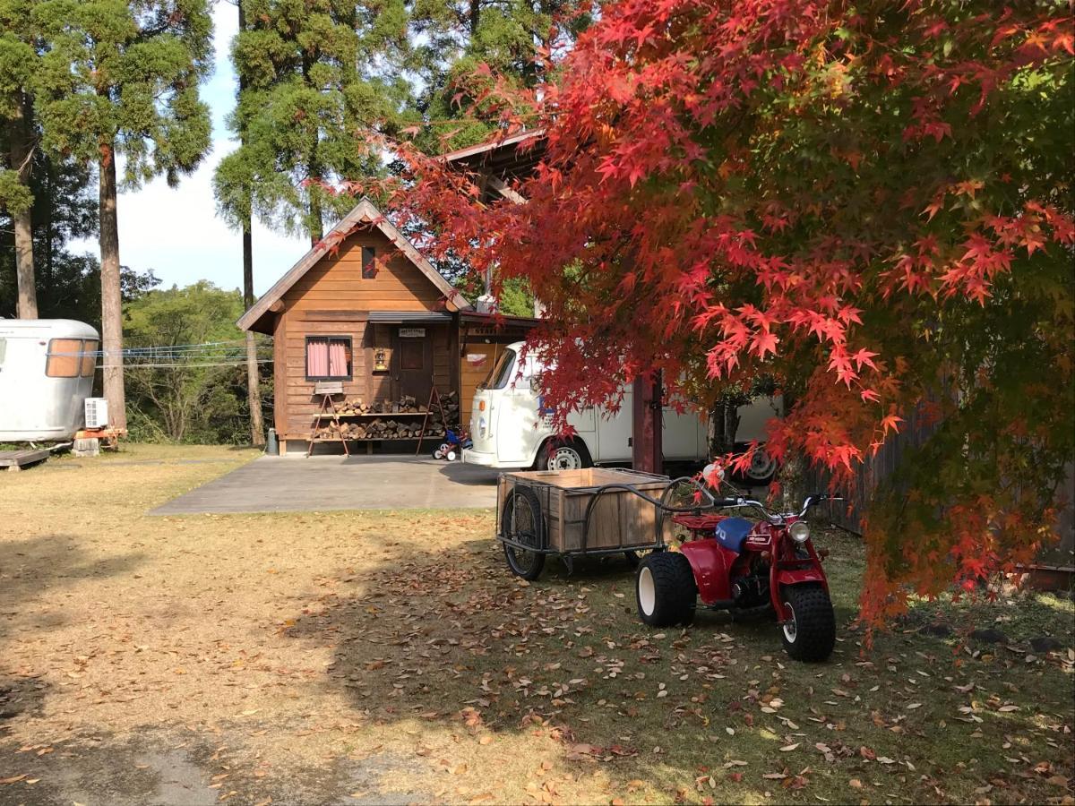 Guesthouse Coco Garage Kirishima Exteriör bild
