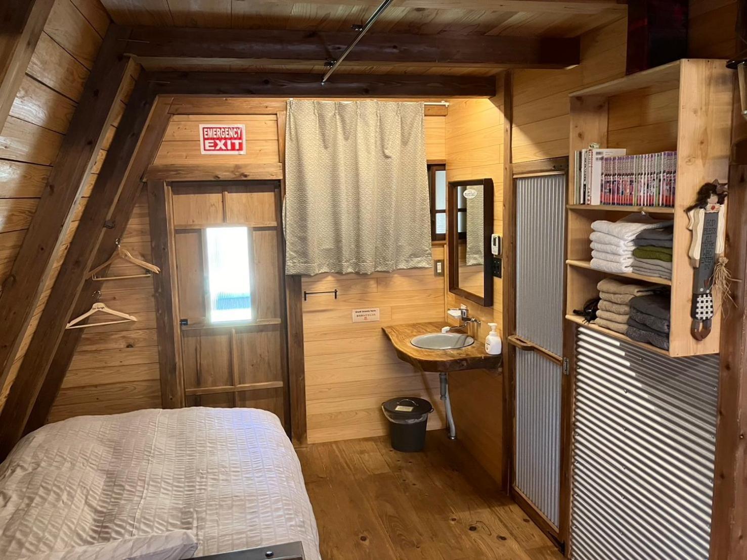 Guesthouse Coco Garage Kirishima Exteriör bild