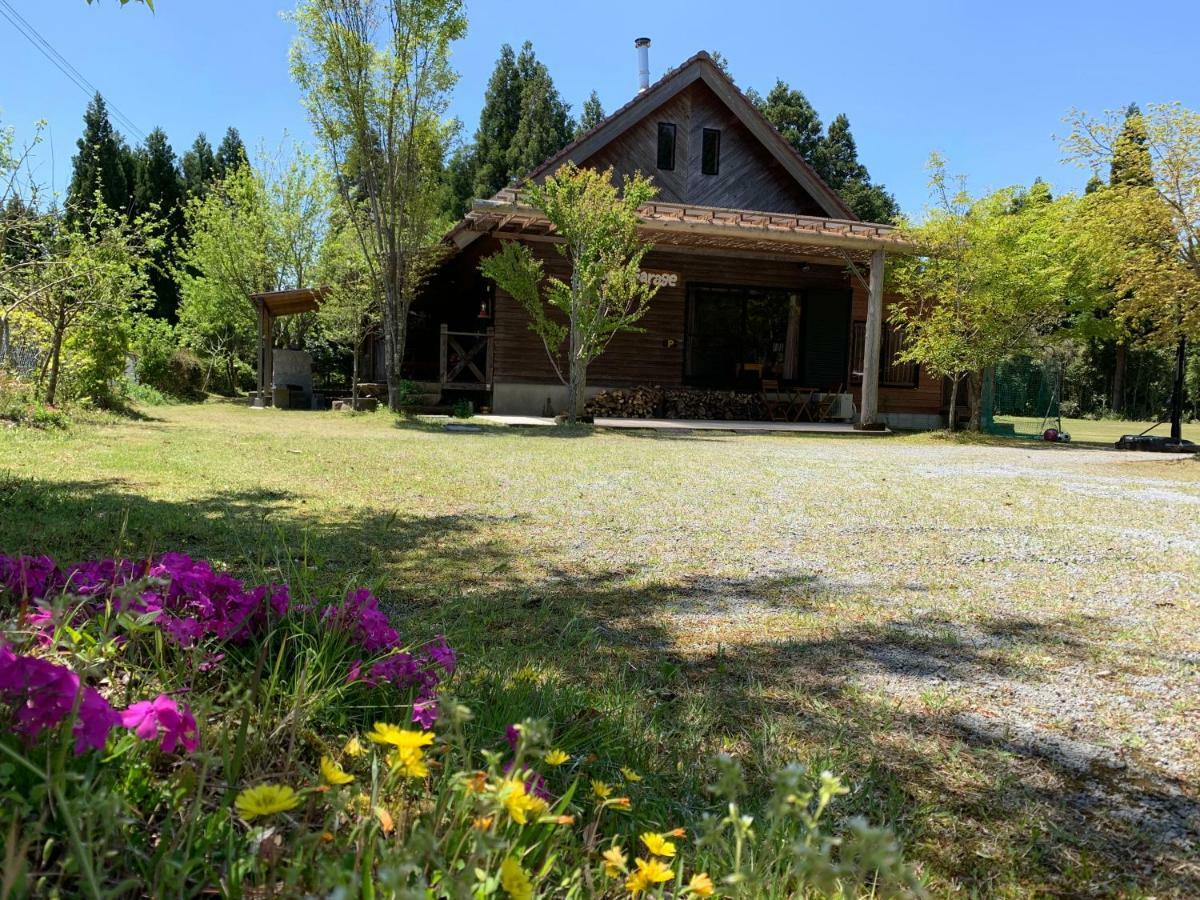 Guesthouse Coco Garage Kirishima Exteriör bild