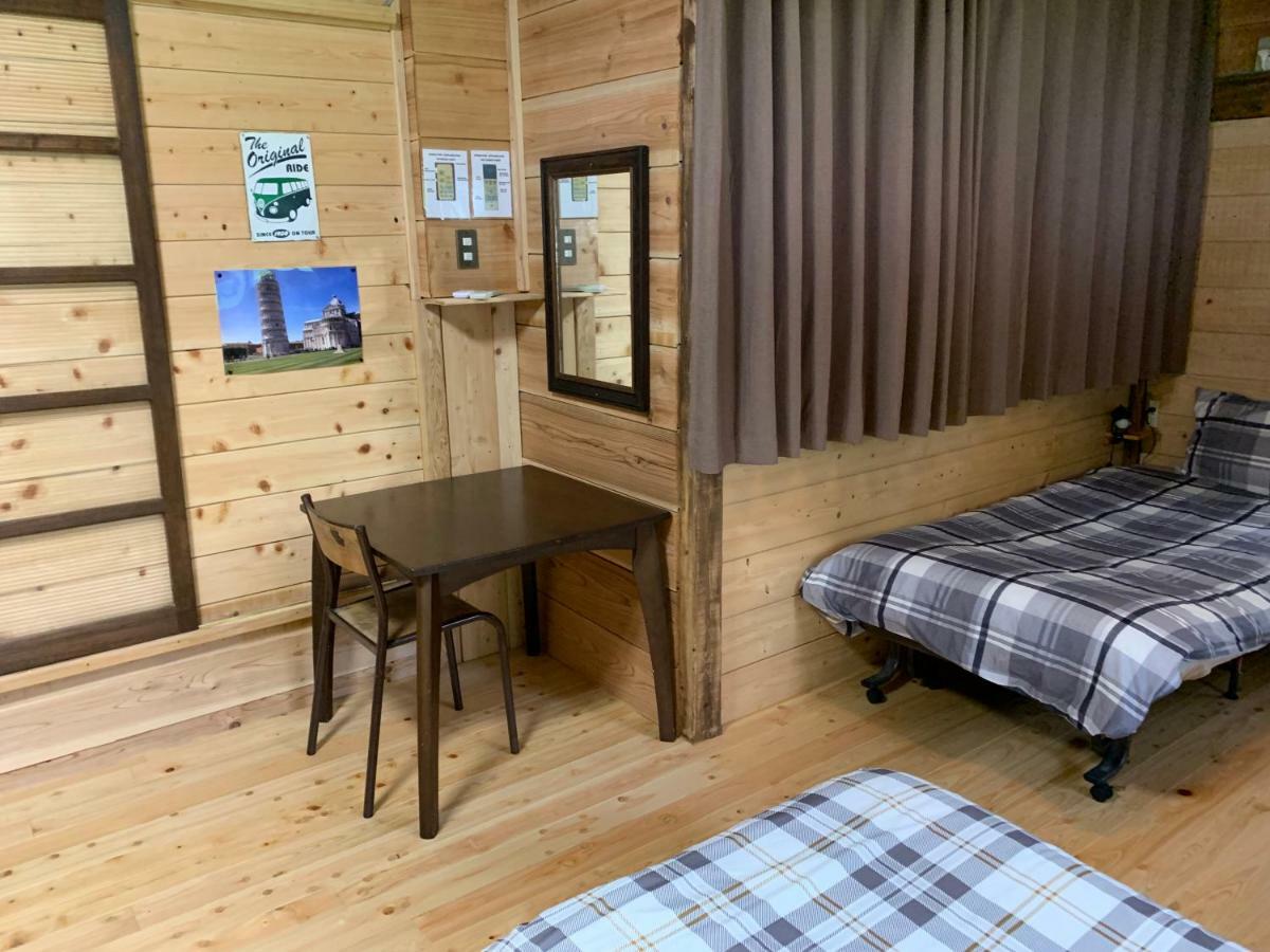 Guesthouse Coco Garage Kirishima Exteriör bild